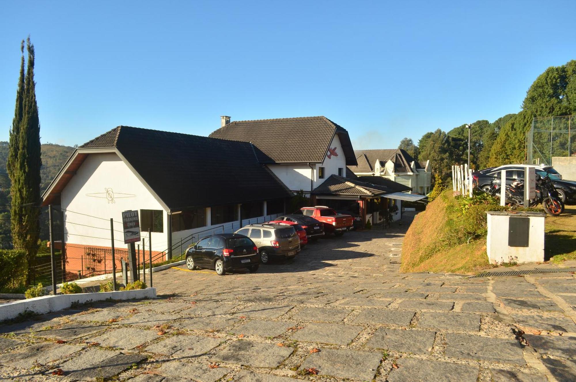 Pousada Constellation Lodge Campos do Jordão Exterior foto